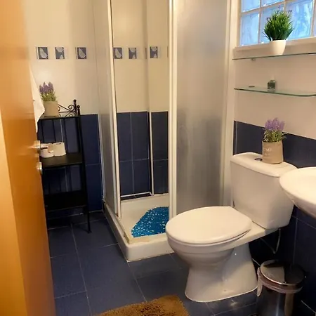 Larnaca Beach Apartment لارنكا