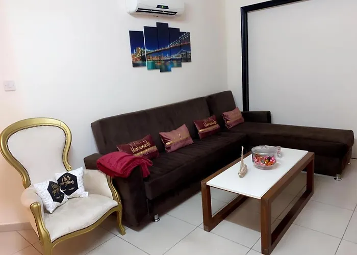 Larnaca Beach Apartment Lägenhet *