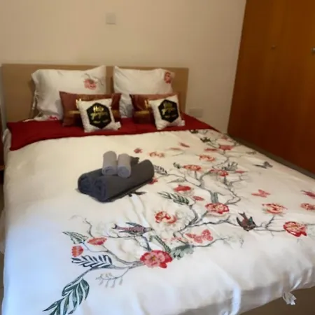 Larnaca Beach Apartment Apartment *